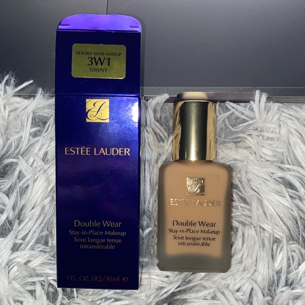 Estée Lauder Double Wear Foundation Shade 3W1 Tawny